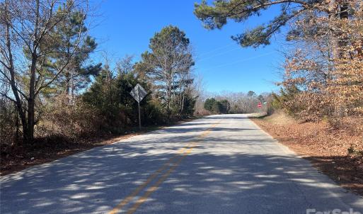 Photo #6 of 996 Splitrail, Clover, SC