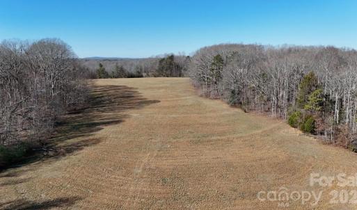 Photo #3 of 996 Splitrail, Clover, SC