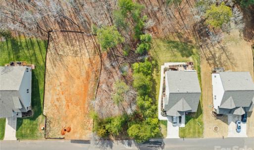 Photo #9 of 10129 Lakeshore, Lancaster, SC