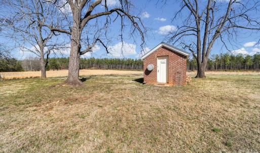 Photo #12 of 1347 Newsome, Denton, NC