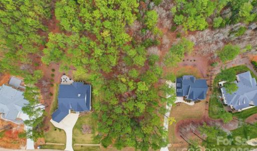 Photo #4 of 6188 Chimney Bluff, Lancaster, SC