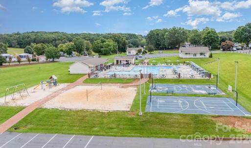 Photo #17 of 109 Gregory, New London, NC