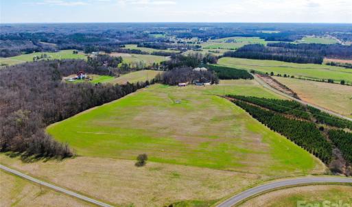 Photo #4 of 5001 Paige, Mount Pleasant, NC