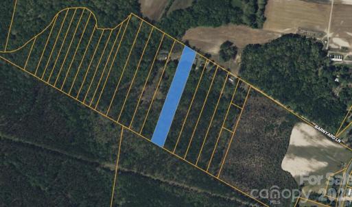 Photo #1 of Barnyard, Washington, NC