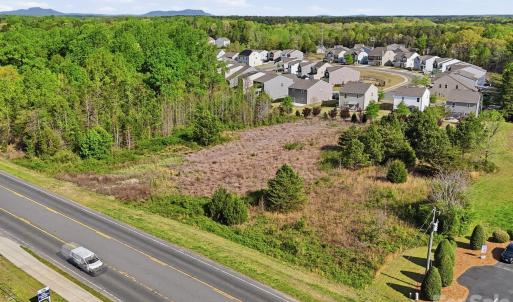 Photo #13 of 1386 Highway 55, Clover, SC