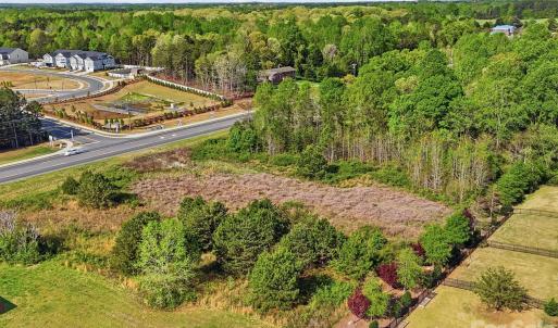 Photo #1 of 1386 Highway 55, Clover, SC