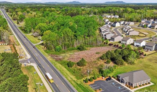 Photo #12 of 1386 Highway 55, Clover, SC