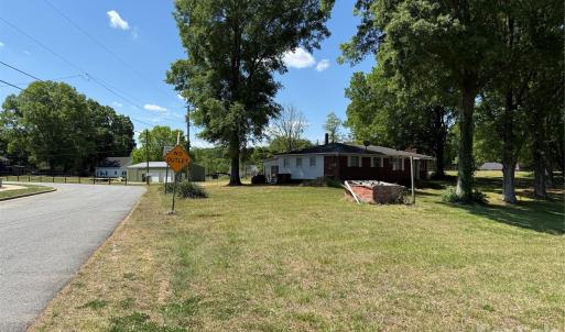 Photo #6 of 4221 Davidson, Concord, NC