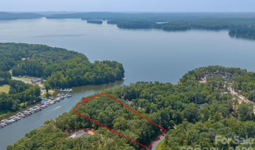 Photo #1 of 1047 Starboard Reach, Lexington, NC