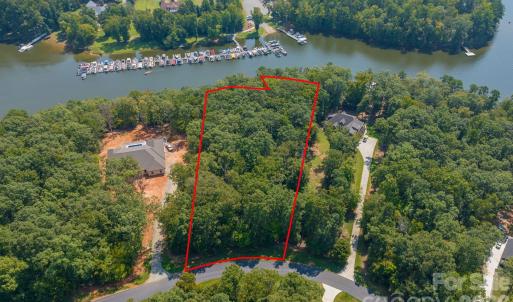 Photo #4 of 1047 Starboard Reach, Lexington, NC