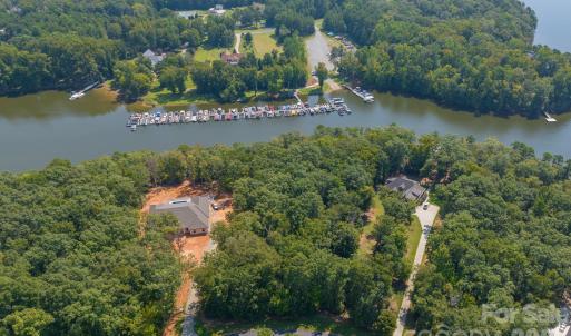 Photo #2 of 1047 Starboard Reach, Lexington, NC