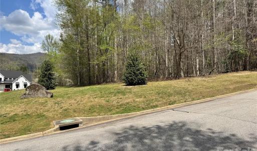 Photo #5 of 101 Autumn Leaves, Marietta, SC