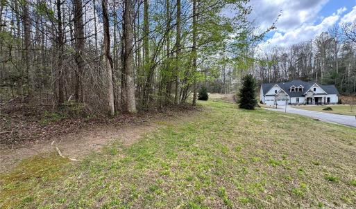 Photo #2 of 101 Autumn Leaves, Marietta, SC