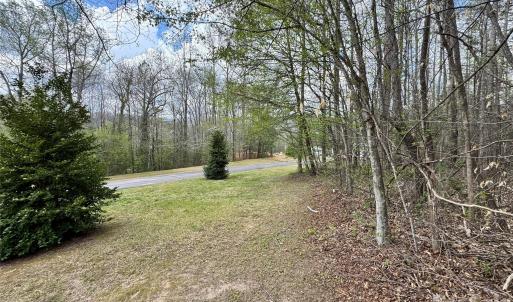 Photo #13 of 101 Autumn Leaves, Marietta, SC