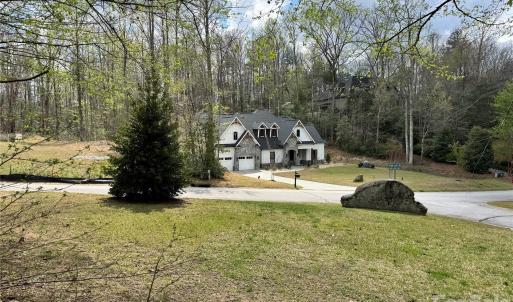 Photo #11 of 101 Autumn Leaves, Marietta, SC