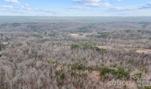 Photo #4 of 11490 King James, Davidson, NC