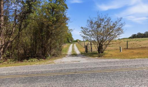 Photo #21 of 52 Mcmillan, Cheraw, SC