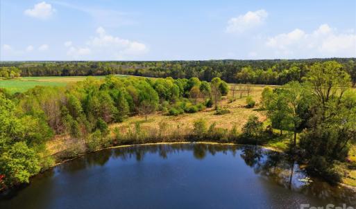 Photo #31 of 52 Mcmillan, Cheraw, SC