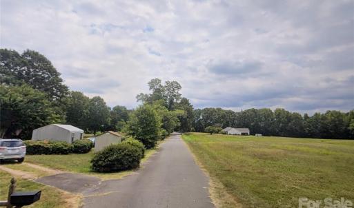 Photo #5 of Oak, McConnells, SC