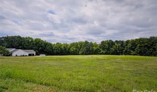 Photo #4 of Oak, McConnells, SC