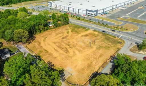 Photo #5 of 7770 Augusta, Piedmont, SC