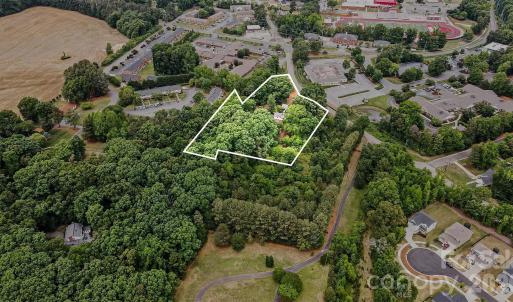 Photo #31 of 1116 Medlin, Monroe, NC