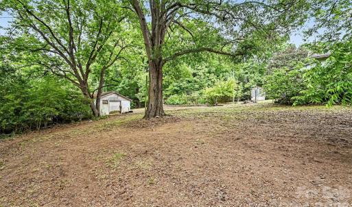 Photo #37 of 1116 Medlin, Monroe, NC