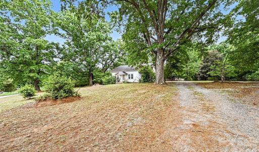 Photo #36 of 1116 Medlin, Monroe, NC