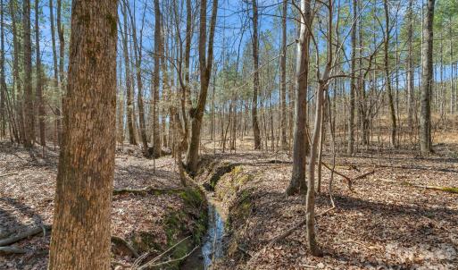 Photo #3 of Peacehaven, McConnells, SC