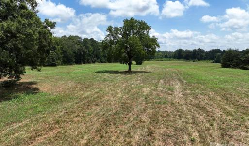 Photo #15 of 5027 Mobley Store, McConnells, SC