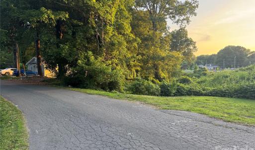 Photo #6 of 400 Boone, Kannapolis, NC