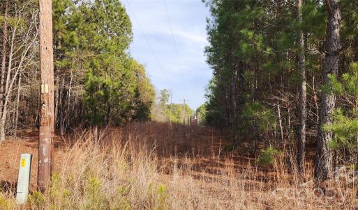Photo #17 of 1413 Old Columbia, Chester, SC