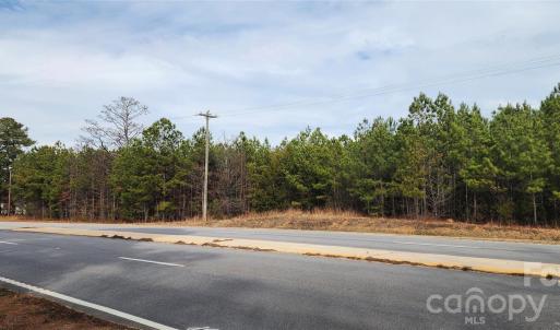 Photo #11 of 1413 Old Columbia, Chester, SC