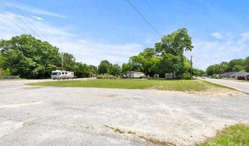 Photo #4 of 519 & 522 2nd, Cheraw, SC