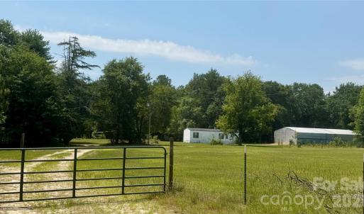 Photo #3 of 809 Campbell, Jefferson, SC