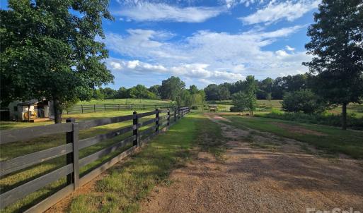 Photo #12 of 3904 Lucy Shortcut, Marshville, NC