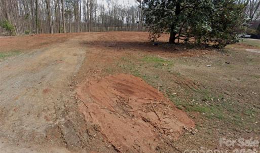 Photo #3 of 8251 Addison, Harrisburg, NC