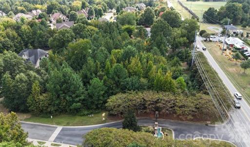 Photo #6 of 8335 Victoria Lake, Waxhaw, NC