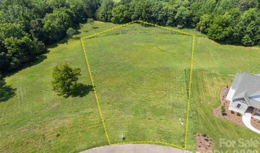 Photo #1 of 3949 Valley View, Clemmons, NC