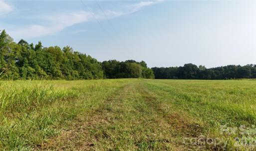 Photo #21 of 1111 Riverlane, Catawba, SC