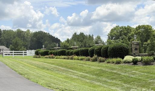 Photo #4 of 1400 Steeplechase, Mount Pleasant, NC