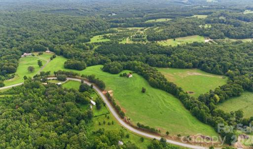 Photo #2 of 4650 Forest View, Blacksburg, SC