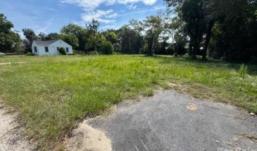 Photo #4 of 121 Dennis, Bishopville, SC