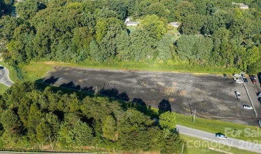 Photo #4 of 3196 Peters Creek, Winston Salem, NC