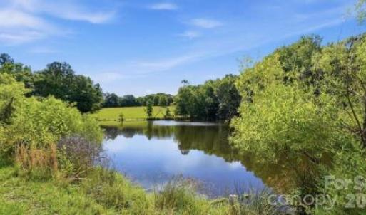 Photo #4 of 3545 Ernandez, Richburg, SC