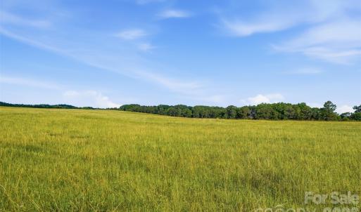 Photo #5 of 3545 Ernandez, Richburg, SC