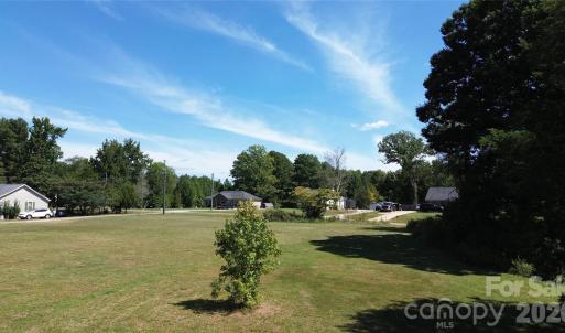 Photo #35 of 1466 King, York, SC