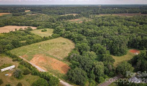 Photo #15 of 931 Mt Vernon, Woodleaf, NC
