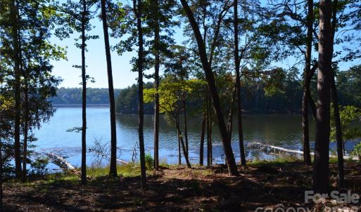 Photo #1 of 31 Reserve, New London, NC