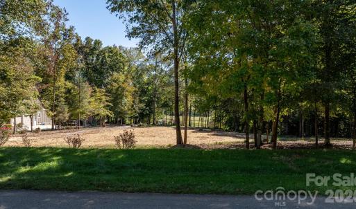Photo #5 of 1190 Hinsdale, Mt Ulla, NC